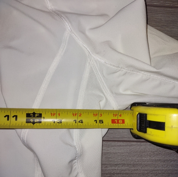 Lululemon reflective jacket. - Picture 10 of 10